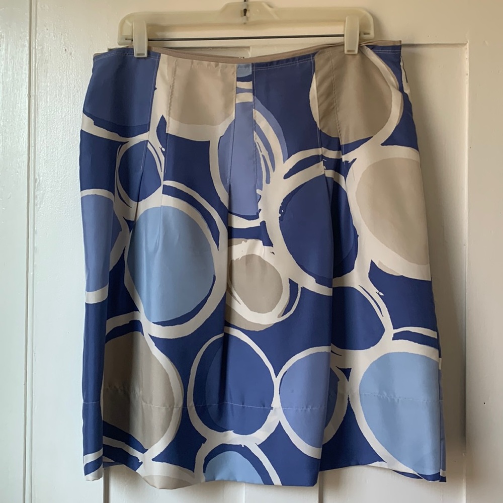 Banana Republic silk skirt. Size 12.